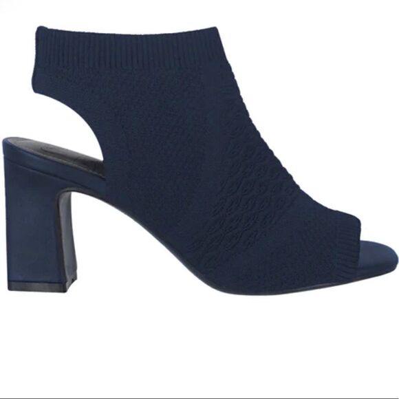 Veronika Stretch Knit Sandal with Memory
Foam - Picture 3 of 10